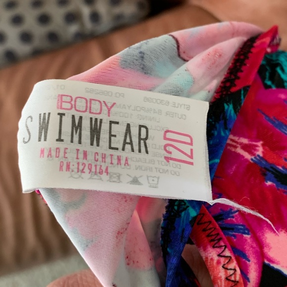 BODY floral bikini top - Picture 3 of 3